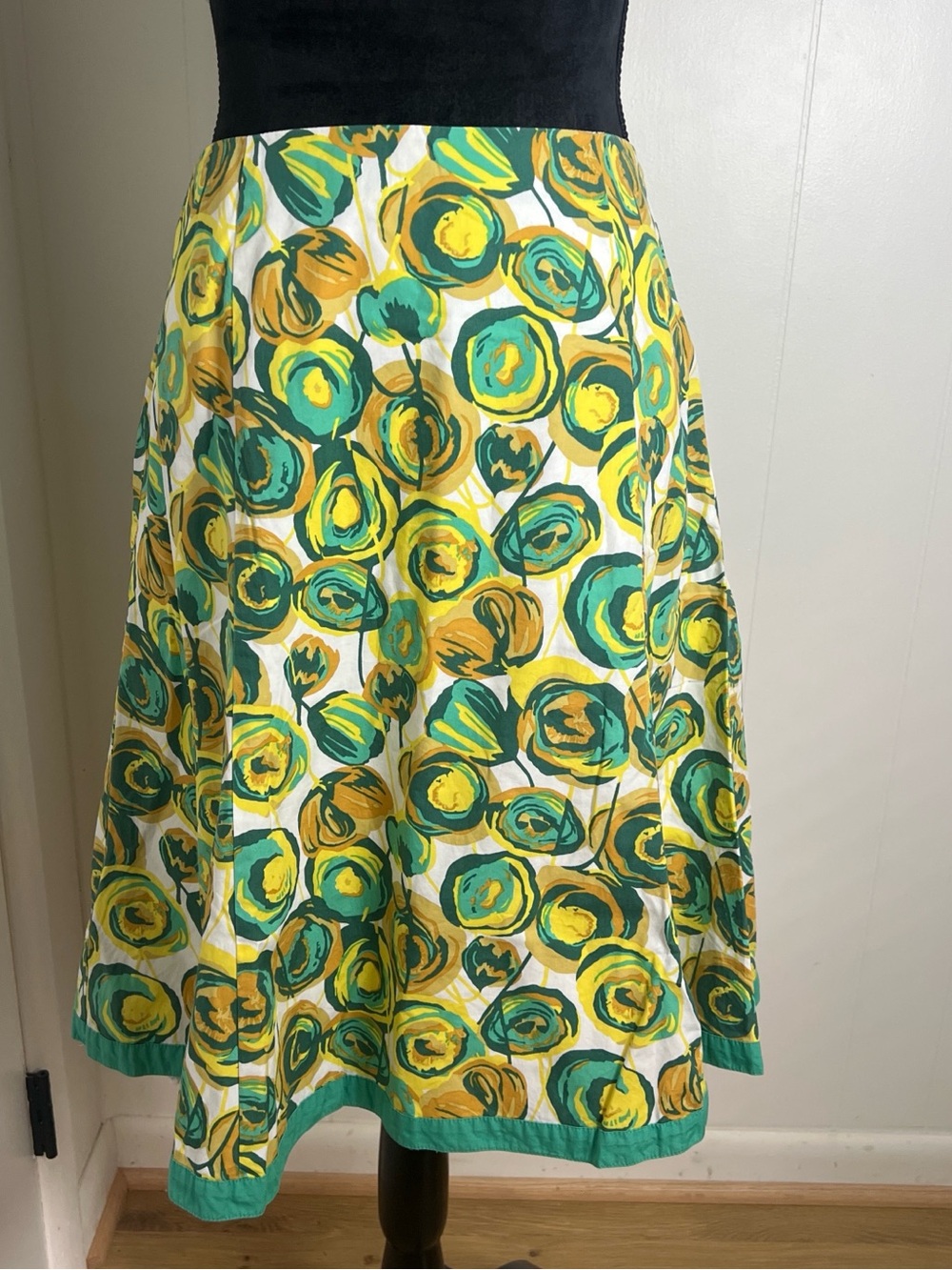 Boden Size 8 Yellow & Green Floral Midi Skirt